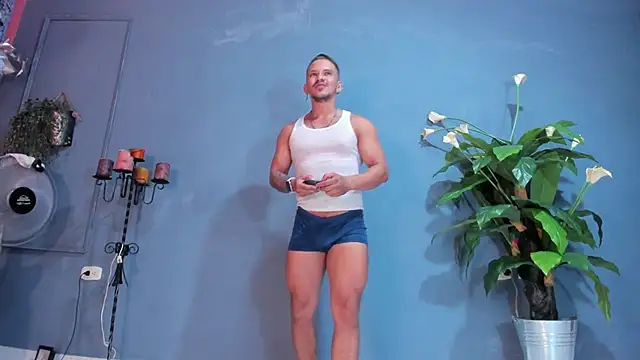 Snapshot of lean_arcos chatting on 03.08.25 lean arcos online show from 03.08.25