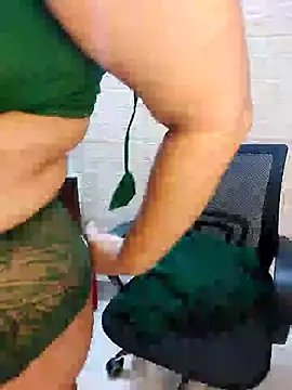 Snapshot of Adiba_2 chatting on 05.19.26 Adiba 2 online show from 05.19.26