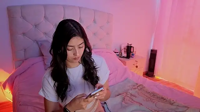 ChanellGV online show from 10.22.25