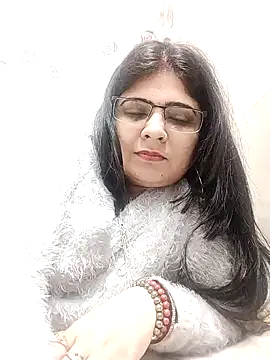 Snapshot of Husnpari20 chatting on 12.23.24 Husnpari20 online show from 12.23.24