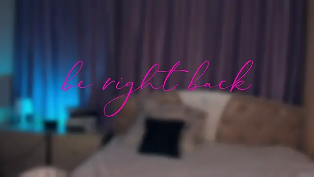 Snapshot of CedelKyngi chatting on 02.08.25 CedelKyngi online show from 02.08.25