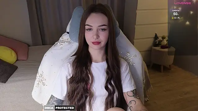 Snapshot of kate_leoo chatting on 01.17.25 kate leoo online show from 01.17.25