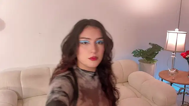 freya bella  online show from 12.15.24