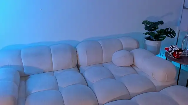 freya bella  online show from 03.06.25