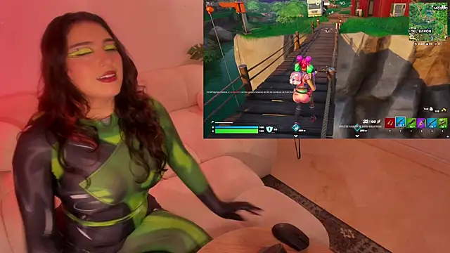 freya bella  online show from 03.14.25