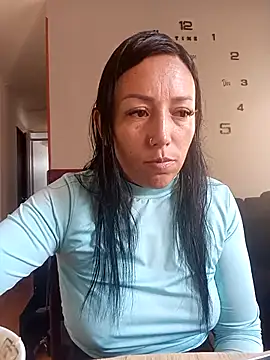 Snapshot of Laura_martin_ chatting on 03.08.25 Laura martin online show from 03.08.25