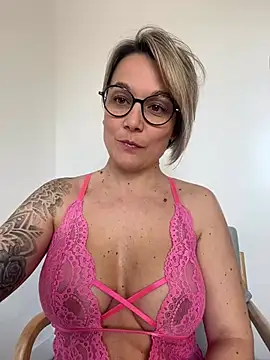 Snapshot of marinella07 chatting on 03.06.25 marinella07 online show from 03.06.25