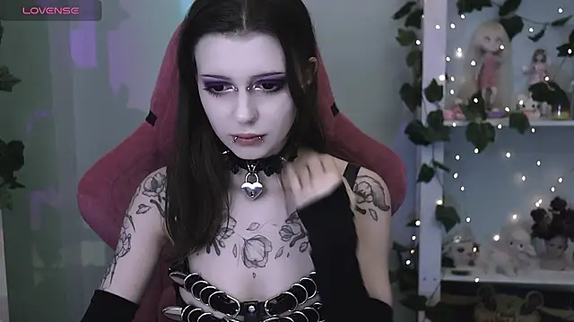 prettybones online show from 03.26.26