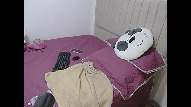 Snapshot of Stepmom_slut_50 chatting on 09.13.25 Stepmom slut 50 online show from 09.13.25