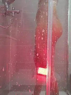 Snapshot of SexyErola27 chatting on 02.22.26 SexyErola27 online show from 02.22.26