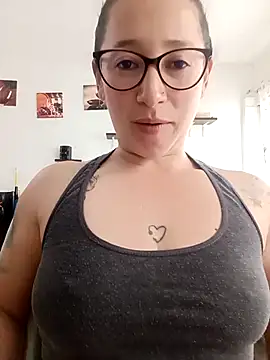 emilypoppy3 online show from 03.09.26