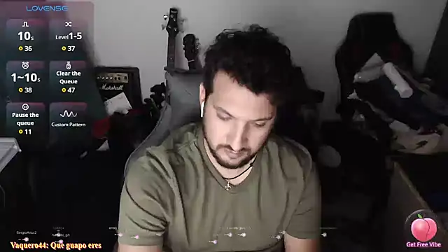 Snapshot of Tzurielo chatting on 02.26.25 Tzurielo online show from 02.26.25