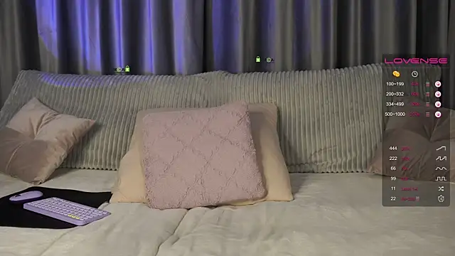 Snapshot of delicateflowerr chatting on 02.12.26 delicateflowerr online show from 02.12.26