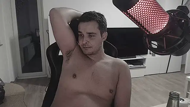 SharkLuigi online show from 10.31.25