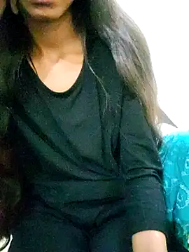 Snapshot of Kumkum_36 chatting on 01.25.25 Kumkum 36 online show from 01.25.25
