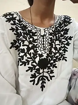 Snapshot of Kumkum_36 chatting on 03.18.26 Kumkum 36 online show from 03.18.26