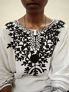 Snapshot of Kumkum_36 chatting on 03.27.26 Kumkum 36 online show from 03.27.26