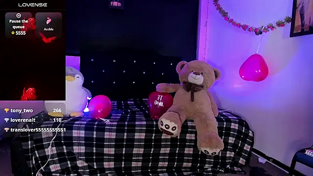 Snapshot of rosedewitt chatting on 02.14.25 rosedewitt online show from 02.14.25