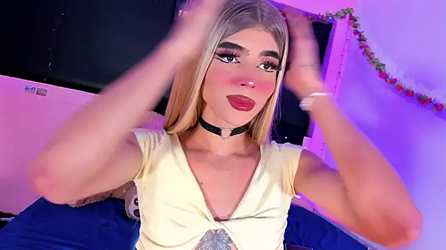 Snapshot of rosedewitt chatting on 03.13.25 rosedewitt online show from 03.13.25