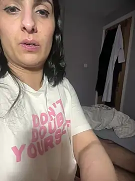 Snapshot of SEXY-ZENA chatting on 12.25.24 SEXY-ZENA online show from 12.25.24