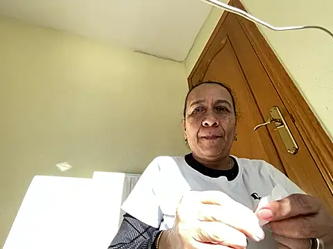 sweeviolet online show from 01.13.25