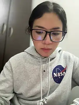 Snapshot of Mila_Morgan chatting on 03.07.25 Mila Morgan online show from 03.07.25