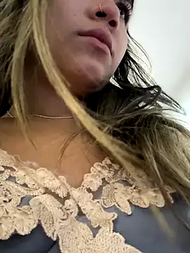 Snapshot of Mila_Morgan chatting on 10.17.25 Mila Morgan online show from 10.17.25