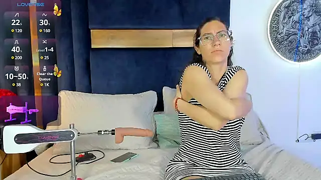 Snapshot of Andromeda-jade chatting on 02.12.25 Andromeda-jade online show from 02.12.25