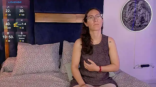 Snapshot of Andromeda-jade chatting on 03.02.25 Andromeda-jade online show from 03.02.25