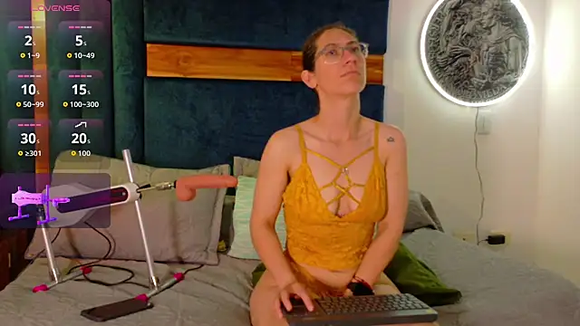 Snapshot of Andromeda-jade chatting on 12.03.25 Andromeda-jade online show from 12.03.25