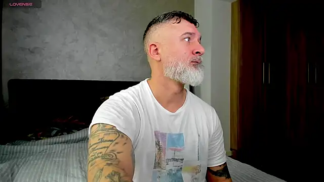 BlowMyXXL online show from 01.31.25