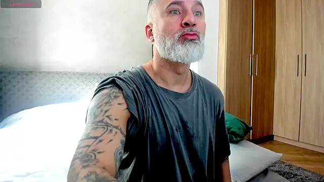 BlowMyXXL online show from 03.05.25