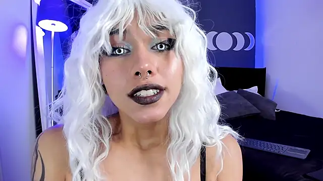 Raven Witch  online show from 01.12.25