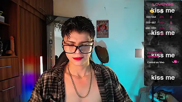 Snapshot of marckalexis chatting on 02.28.25 marckalexis online show from 02.28.25