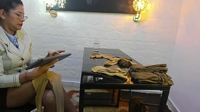 Snapshot of miss_lucero1 chatting on 02.03.25 miss lucero1 online show from 02.03.25