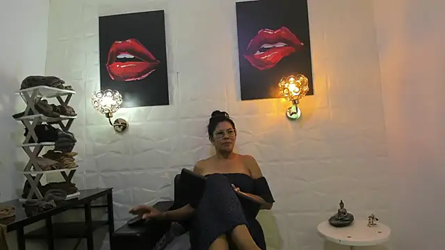 Snapshot of miss_lucero1 chatting on 02.23.25 miss lucero1 online show from 02.23.25