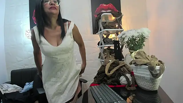Snapshot of miss_lucero1 chatting on 03.08.25 miss lucero1 online show from 03.08.25