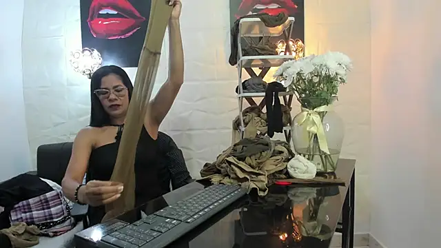 Snapshot of miss_lucero1 chatting on 03.09.25 miss lucero1 online show from 03.09.25