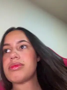 Snapshot of Monica_Pimentinha_ chatting on 02.05.25 Monica Pimentinha  online show from 02.05.25