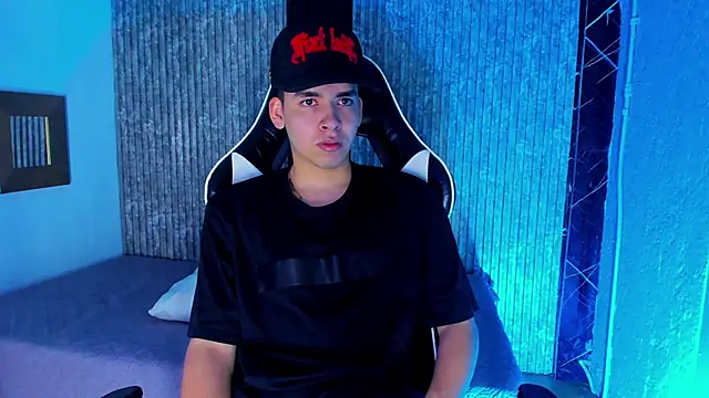 Mike 0233  online show from 12.14.25