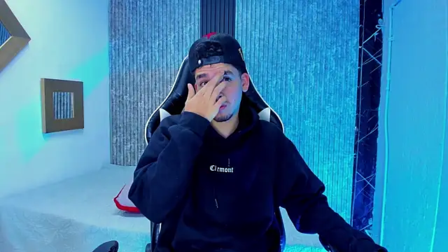 Mike 0233  online show from 01.06.26