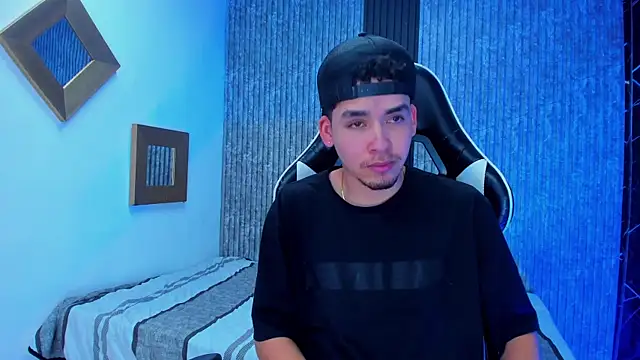 Mike 0233  online show from 01.08.26