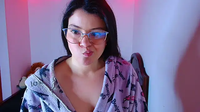 juli05star20 online show from 11.05.25