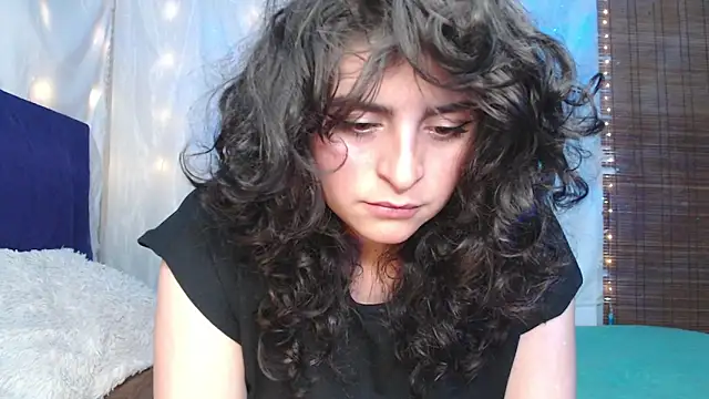 Snapshot of Marci_owo chatting on 12.26.24 Marci owo online show from 12.26.24