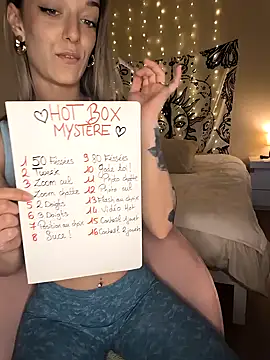 Snapshot of Nikiita-28 chatting on 02.13.26 Nikiita-28 online show from 02.13.26