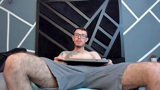 CodyWalkerR online show from 03.13.25