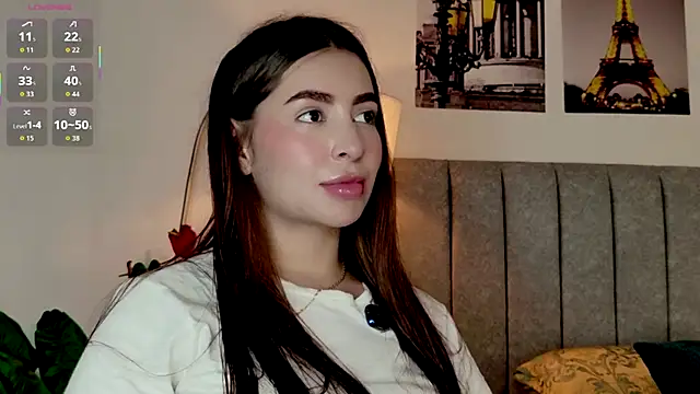 Snapshot of caralella chatting on 05.04.26 caralella online show from 05.04.26