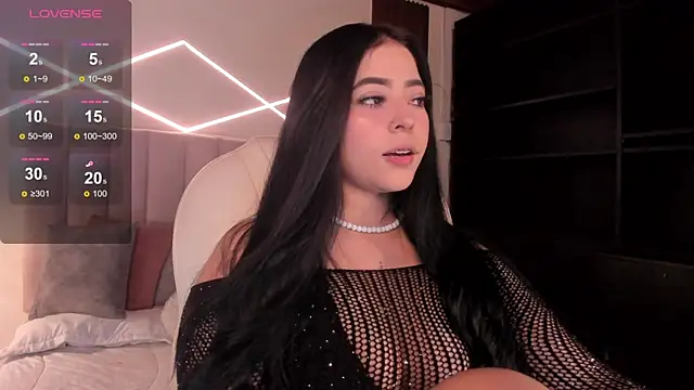 Maaiitee online show from 12.04.25