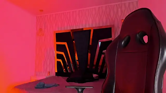 Liam Kleiin online show from 11.25.25