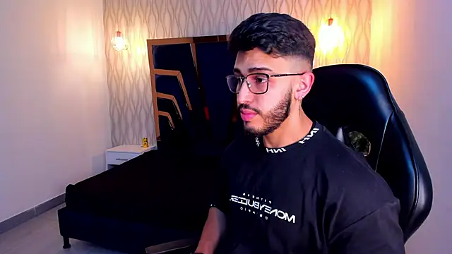 Snapshot of Liam_Kleiin chatting on 01.17.26 Liam Kleiin online show from 01.17.26